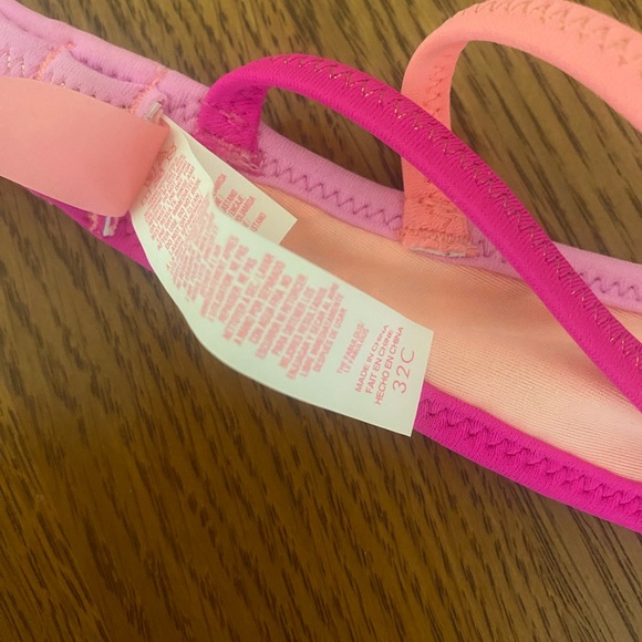 Victoria’s Secret bikini top - Picture 2 of 3